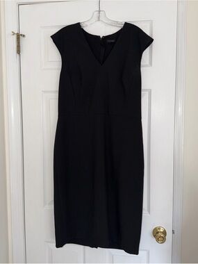 Ann Taylor Black V-Neck Cap Sleeve Midi Dress